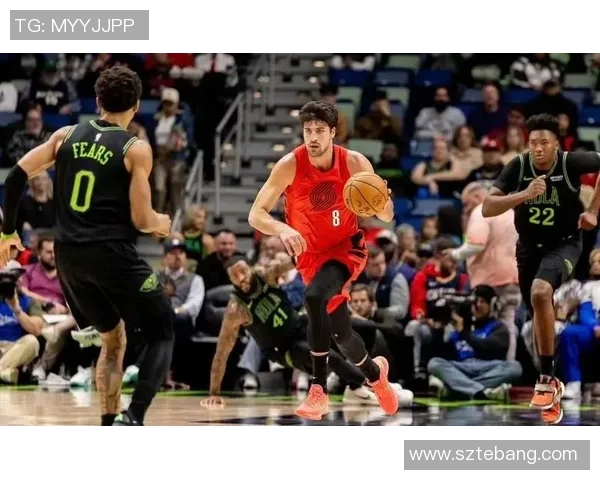 开拓者与鹈鹕激战正酣谁能在这场对决中笑到最后